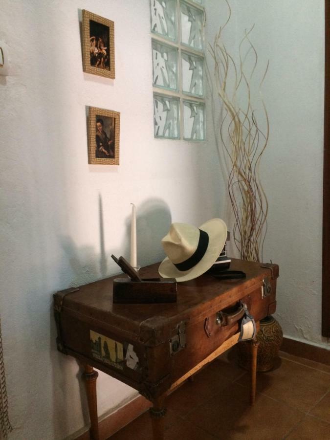 La Casita Santa Barbara Guest House Macastre Екстериор снимка