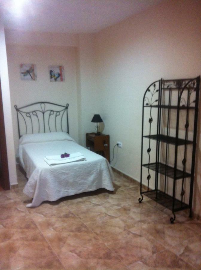 La Casita Santa Barbara Guest House Macastre Екстериор снимка
