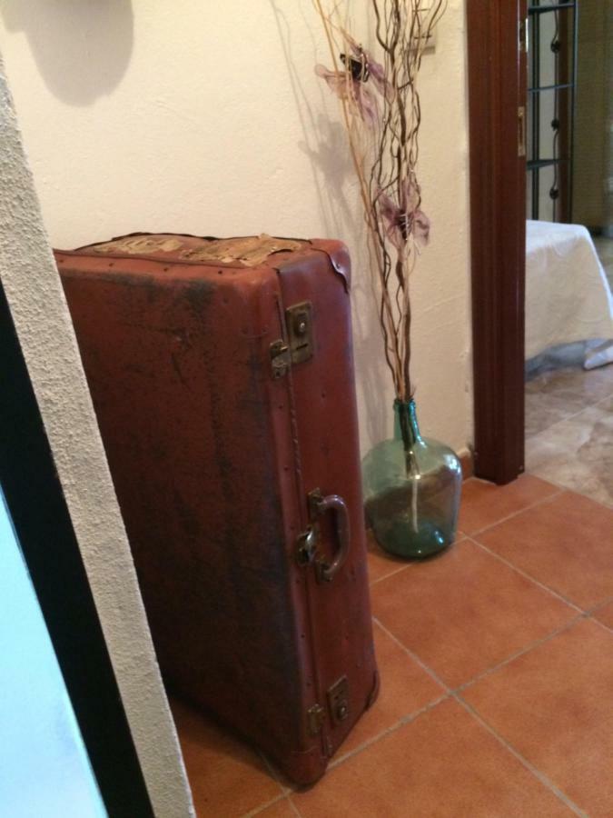 La Casita Santa Barbara Guest House Macastre Екстериор снимка