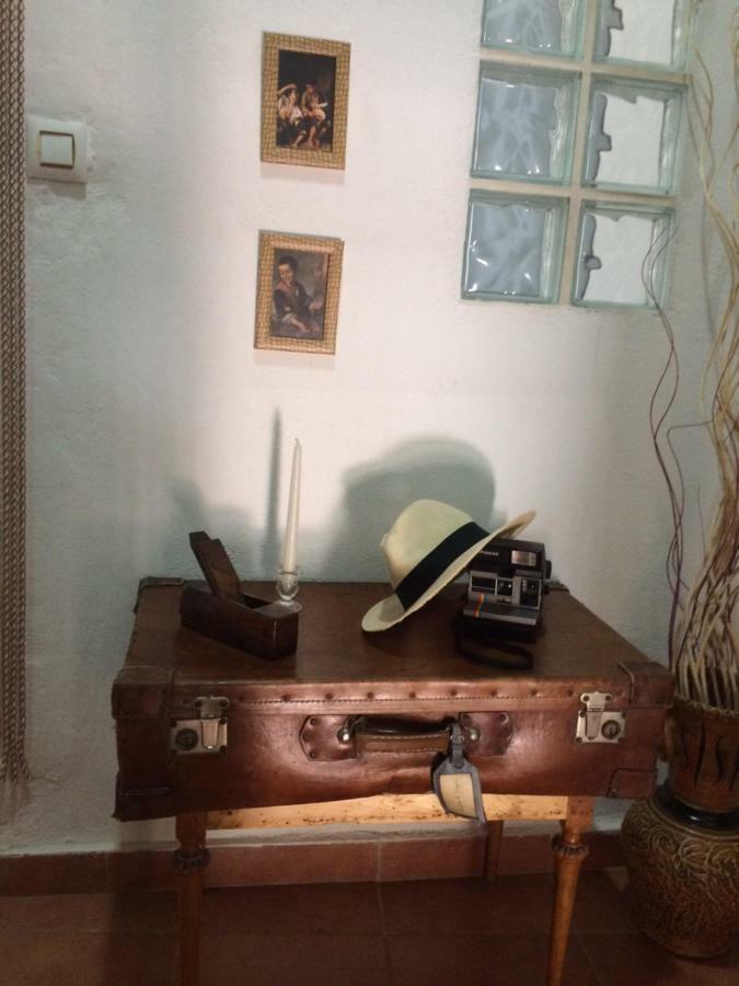 La Casita Santa Barbara Guest House Macastre Екстериор снимка