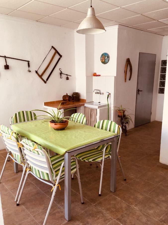La Casita Santa Barbara Guest House Macastre Екстериор снимка