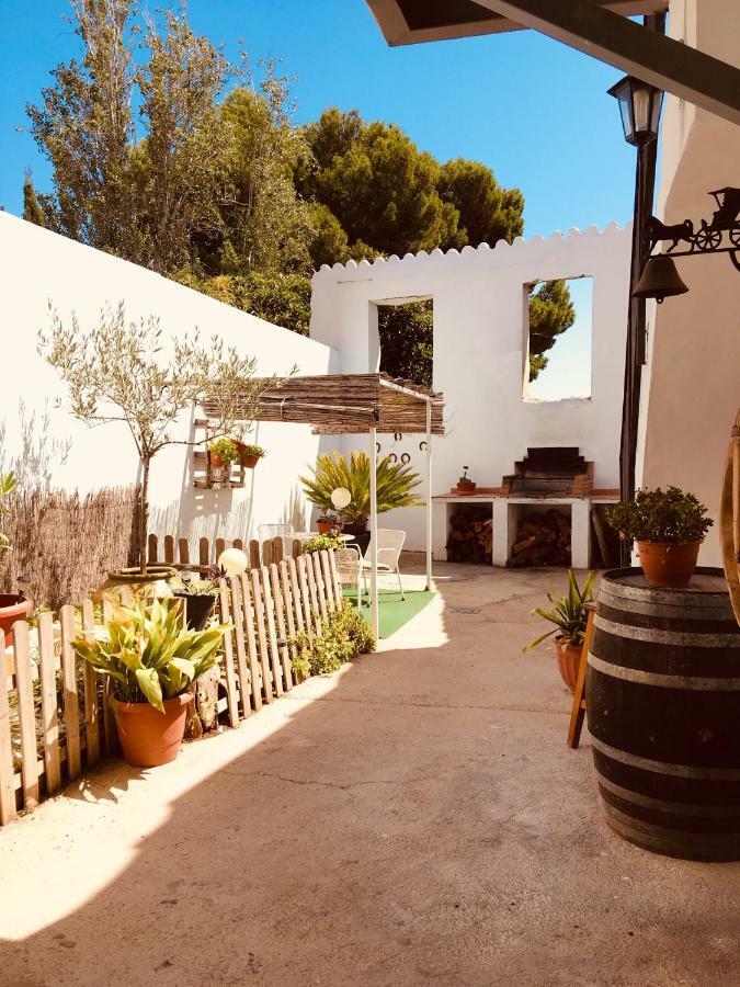 La Casita Santa Barbara Guest House Macastre Екстериор снимка