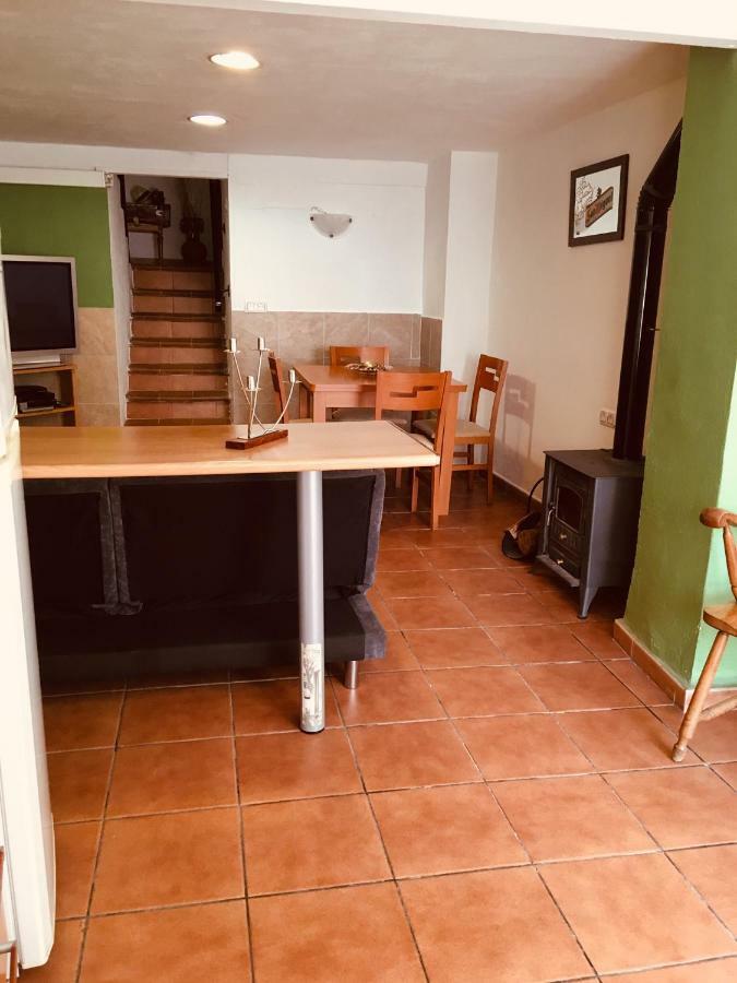 La Casita Santa Barbara Guest House Macastre Екстериор снимка