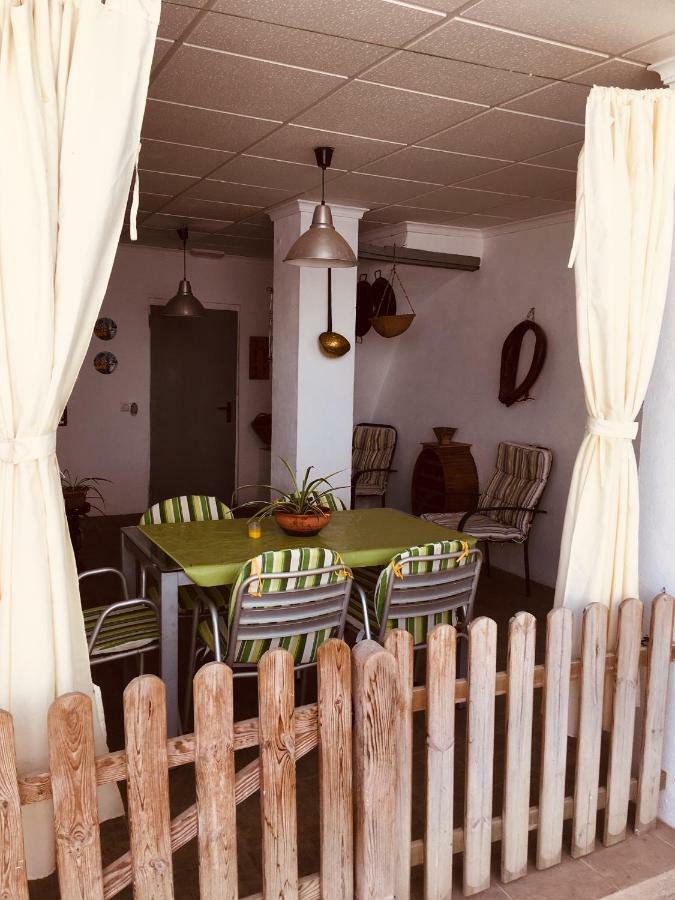 La Casita Santa Barbara Guest House Macastre Екстериор снимка