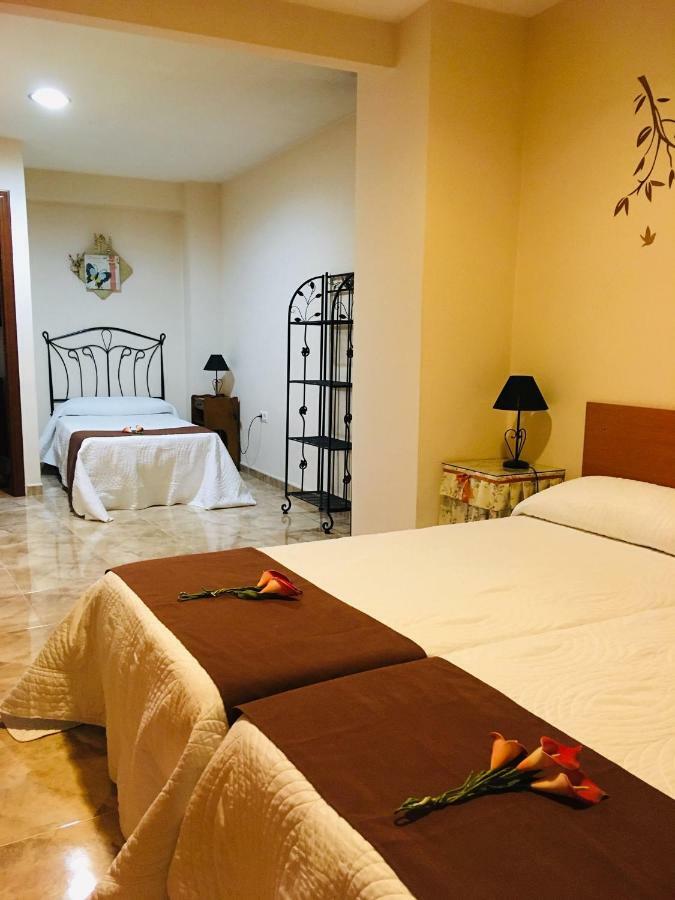 La Casita Santa Barbara Guest House Macastre Екстериор снимка