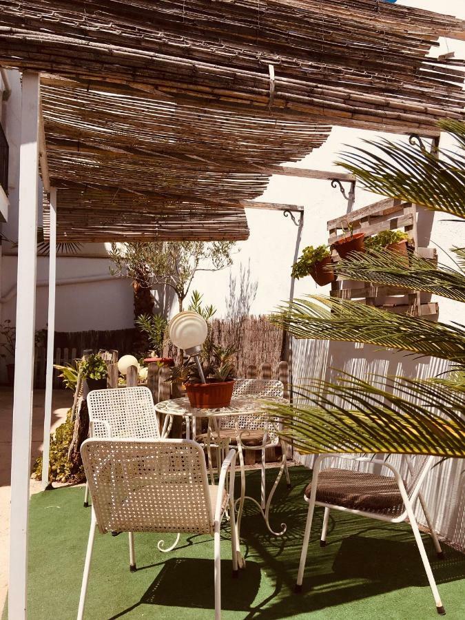 La Casita Santa Barbara Guest House Macastre Екстериор снимка