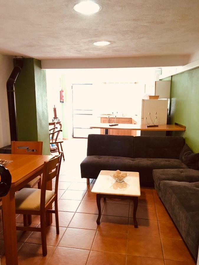 La Casita Santa Barbara Guest House Macastre Екстериор снимка