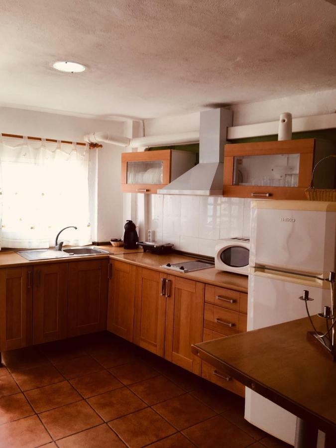 La Casita Santa Barbara Guest House Macastre Екстериор снимка