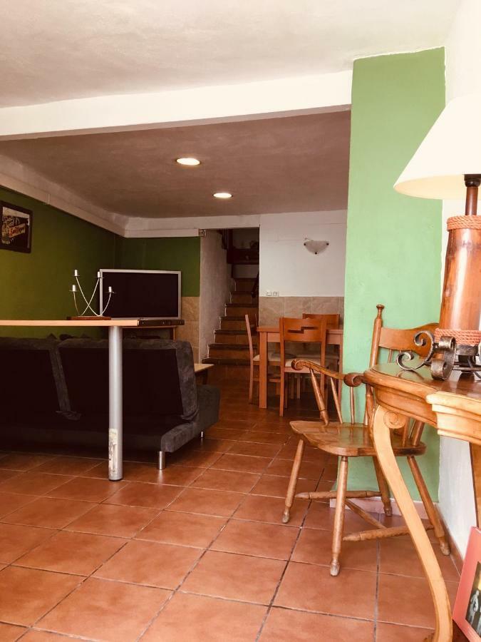 La Casita Santa Barbara Guest House Macastre Екстериор снимка